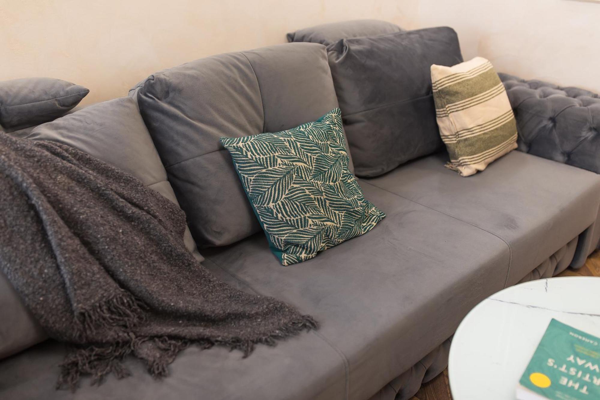 Royalty With Views On Calea Victoriei Apartment *